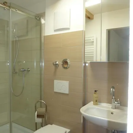 شقة Wohnen Auf Zeit In *