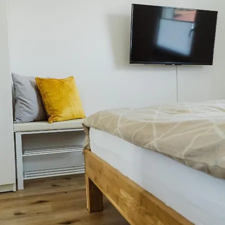 Wohnen Auf Zeit In شقة فاينغارتن