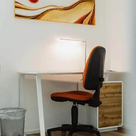 Wohnen Auf Zeit In شقة فاينغارتن