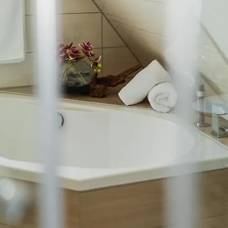 Apartment Wohnen Auf Zeit In *